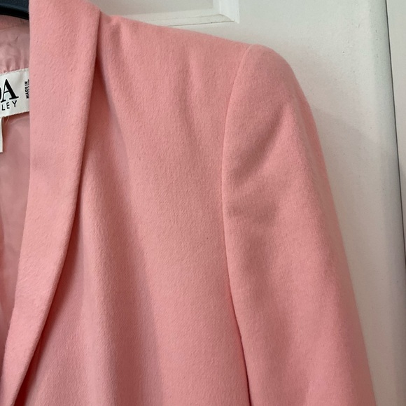 Escada Blazer, Soft Peach Pink, Angora Wool, Size 6 / 38, Great Condition! - Picture 8 of 15